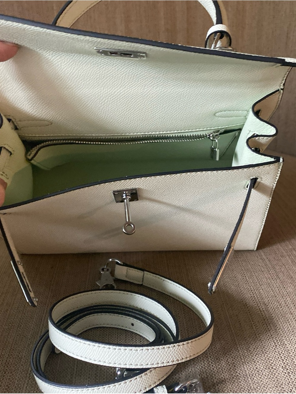 25cm pale mint Structured Top Handle Leather Bag with Silver Hardware k25 - Picture 4 of 5